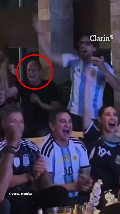 Miniatura de País de la joda y de ladrones de guantes blancos; Video de Insaurralde festejando el partido de la seleccion argentina fumando un abano en la casa de un millonario de negocios inmobiliarios